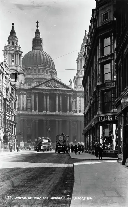 Framed Print : St. Paul's Cathedral and Ludgate Hill Framed Print : St. Paul's Cathedral and Ludgate Hill