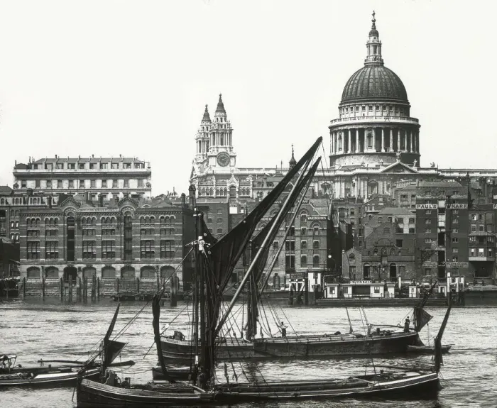 Framed Print : St Pauls Cathedral from River Thames, London Framed Print : St Pauls Cathedral from River Thames, London
