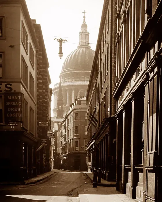 Framed Print : St. Paul's Cathedral from Watling Street, London Framed Print : St. Paul's Cathedral from Watling Street, London