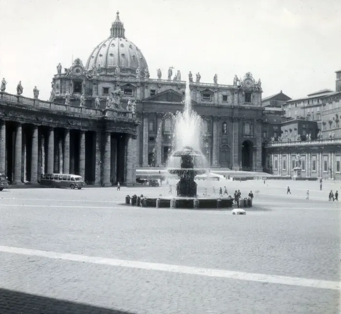 Framed Print : St Peter s, Vatican City, Rome, Italy Framed Print : St Peter s, Vatican City, Rome, Italy