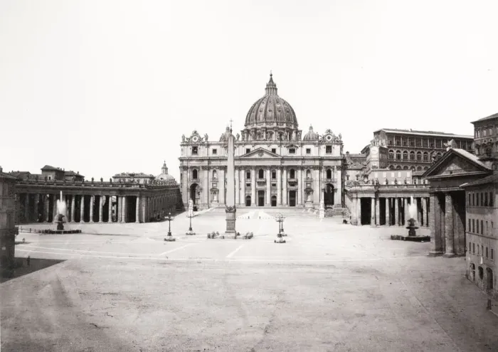Framed Print : St Peters Square and the Vatican, Rome, Italy Framed Print : St Peters Square and the Vatican, Rome, Italy