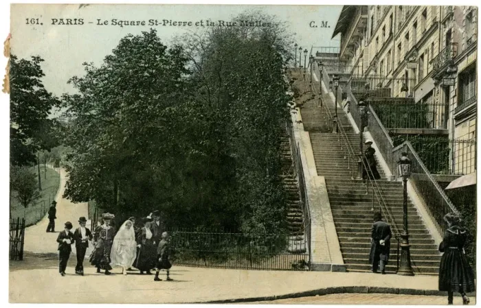 Framed Print : St Pierre Square, Montmartre, Paris, France Framed Print : St Pierre Square, Montmartre, Paris, France