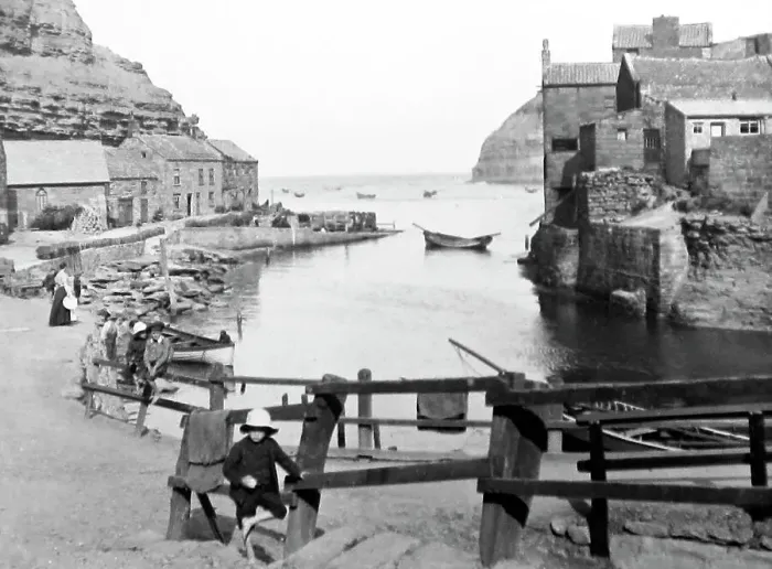 Framed Print : Staithes. Date: late 19th century Framed Print : Staithes. Date: late 19th century