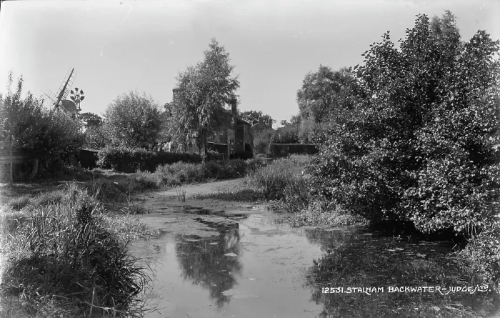 Framed Print : Stalham Backwater Framed Print : Stalham Backwater
