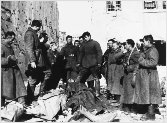 Framed Print : Stalingrad Funeral