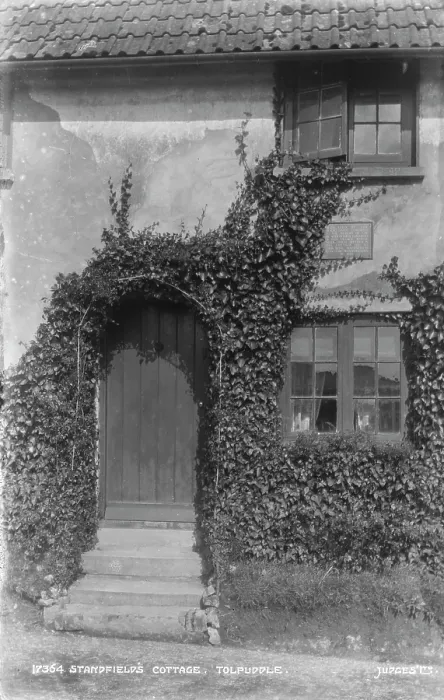 Framed Print : Standfield's Cottage Framed Print : Standfield's Cottage
