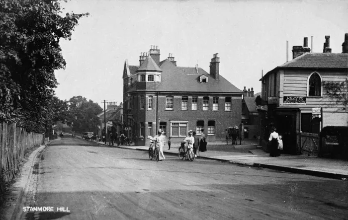 Framed Print : Stanmore Hill, Stanmore, Middlesex Framed Print : Stanmore Hill, Stanmore, Middlesex