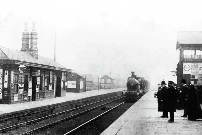Framed Print : Stanningley Railway Station Framed Print : Stanningley Railway Station