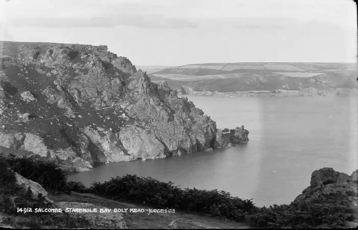 Framed Print : Starehole Bay at Bolt Head Framed Print : Starehole Bay at Bolt Head