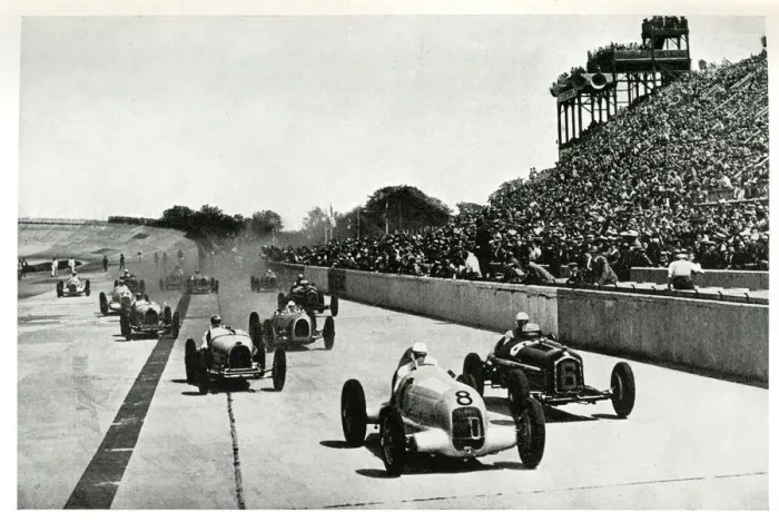 Framed Print : Start of French Grand Prix at Linas Montlhery Framed Print : Start of French Grand Prix at Linas Montlhery