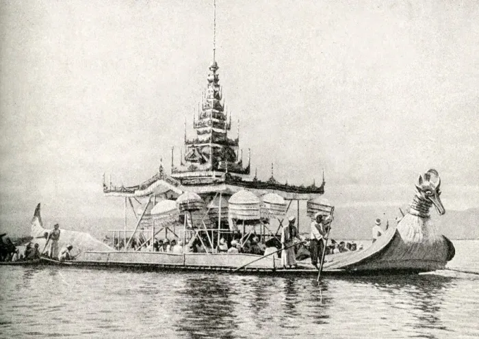 Framed Print : State barge of Chief of Yawnghwe, Burma, South East Asia Framed Print : State barge of Chief of Yawnghwe, Burma, South East Asia