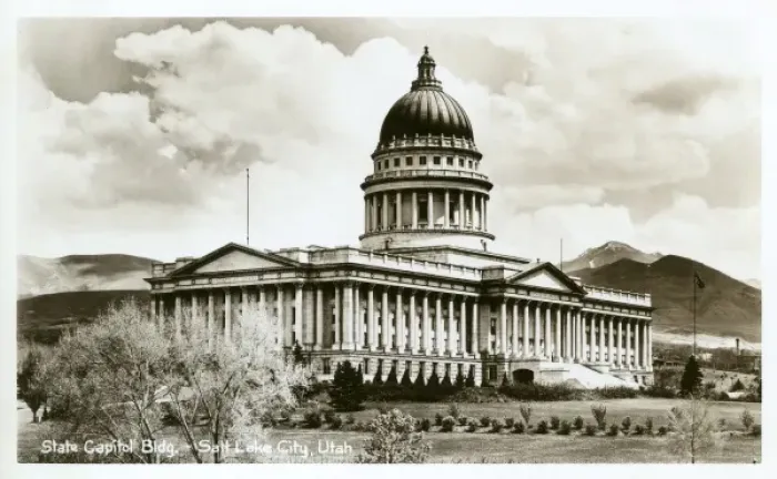 Framed Print : State Capitol Building - Salt Lake City, Utah, USA Framed Print : State Capitol Building - Salt Lake City, Utah, USA
