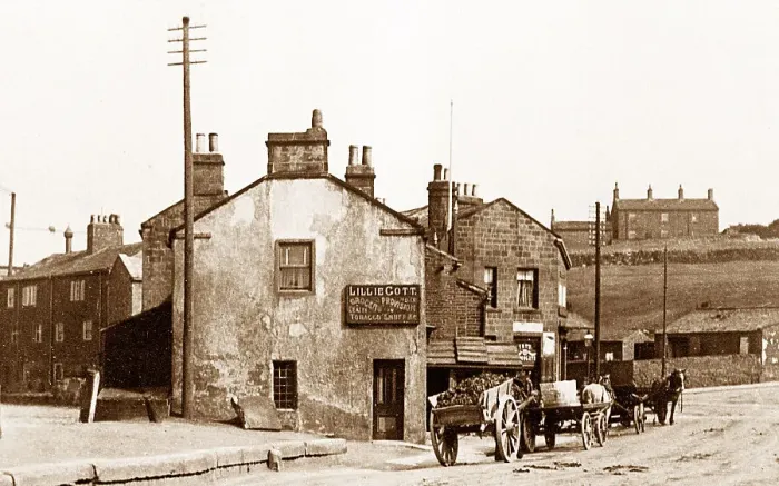 Framed Print : Station Road, Rodley Framed Print : Station Road, Rodley