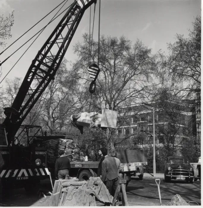 Framed Print : Statue arriving at Baden Powell House, London Framed Print : Statue arriving at Baden Powell House, London