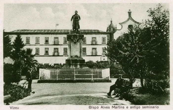Framed Print : Statue of Bishop Alves Martins, Viseu, Central Portugal Framed Print : Statue of Bishop Alves Martins, Viseu, Central Portugal