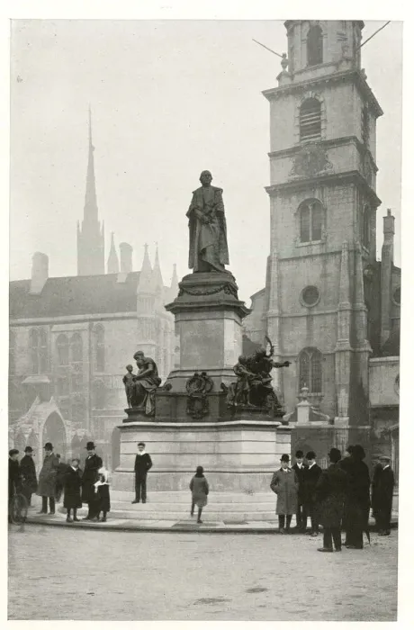 Framed Print : Statue of Gladstone in The Strand, London Framed Print : Statue of Gladstone in The Strand, London