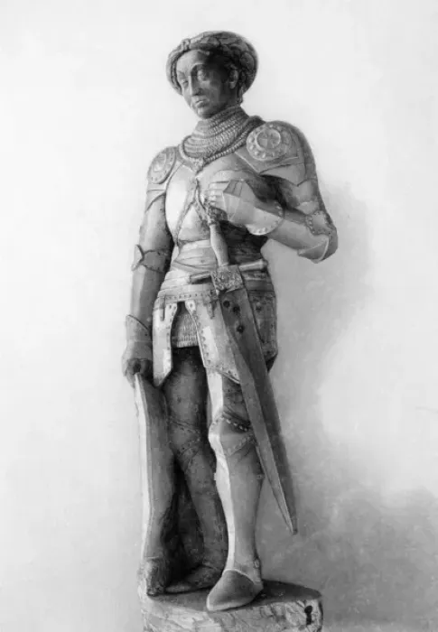 Framed Print : Statue of Jean d Orleans, Comte de Dunois Framed Print : Statue of Jean d Orleans, Comte de Dunois