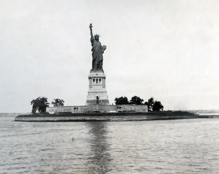 Framed Print : Statue of Liberty, New York Framed Print : Statue of Liberty, New York