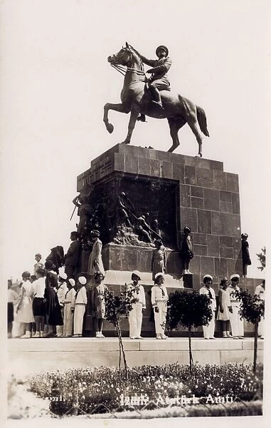 Statue of Mustafa Kemal Ataturk at Izmir, Turkey