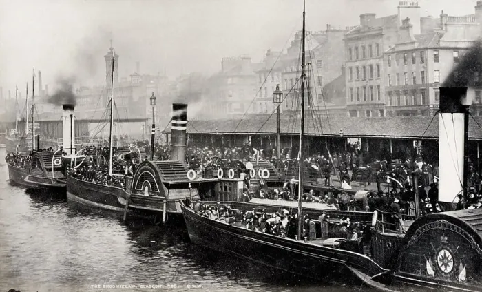 Framed Print : Steam boats tied up Broomielaw, River Clyde, Glasgow Scotlan Framed Print : Steam boats tied up Broomielaw, River Clyde, Glasgow Scotlan