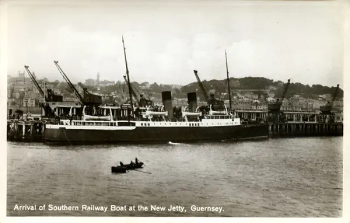 Framed Print : Steam Ship Isle of Guernsey Railway Boat, St Peter Port, Gue Framed Print : Steam Ship Isle of Guernsey Railway Boat, St Peter Port, Gue