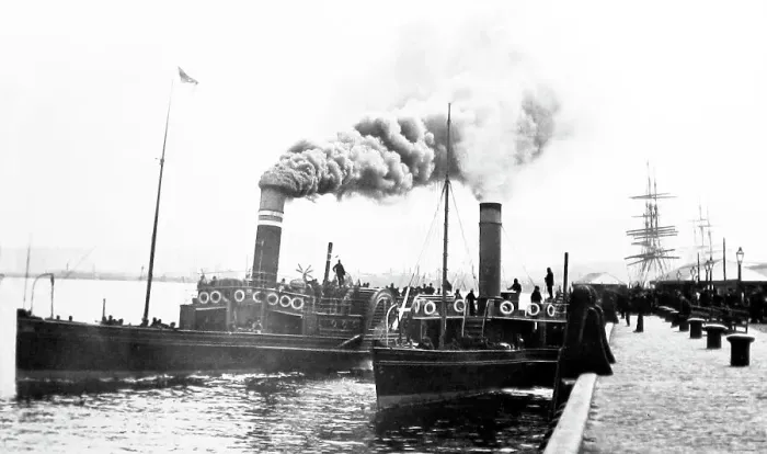 Framed Print : Steamers at Princes Pier, Greenock, Scotland Framed Print : Steamers at Princes Pier, Greenock, Scotland