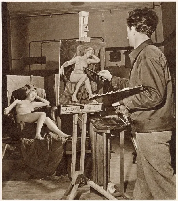 Framed Print : Stefan Knapp, a Polish ex-Serviceman, at work in the Life Class at the Slade School of Art, University College, London. Date: 1950 Framed Print : Stefan Knapp, a Polish ex-Serviceman, at work in the Life Class at the Slade School of Art, University College, London. Date: 1950