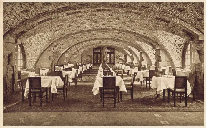 Framed Print : The Stein Salle at Weinhaus Rheingold, Berlin, 1920s Framed Print : The Stein Salle at Weinhaus Rheingold, Berlin, 1920s