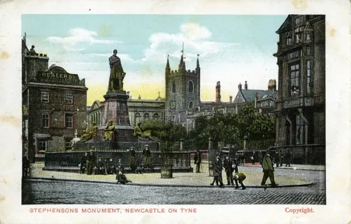 Framed Print : Stephensons Monument, Newcastle upon Tyne, County Durham Framed Print : Stephensons Monument, Newcastle upon Tyne, County Durham