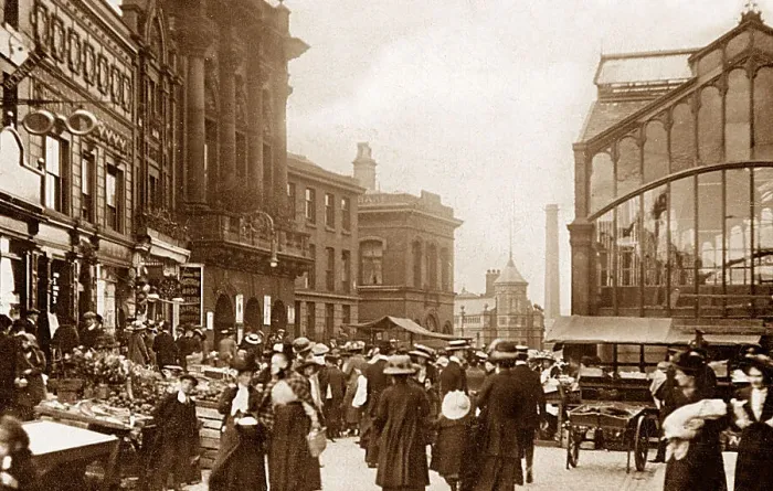 Framed Print : Stockport Market Street early 1900s Framed Print : Stockport Market Street early 1900s