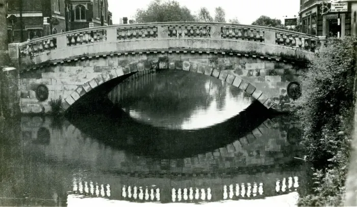 Framed Print : Stone Bridge, Chelmsford, Essex Framed Print : Stone Bridge, Chelmsford, Essex