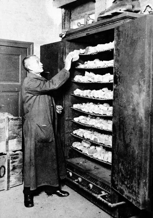 Framed Print : Stone fragments in the bakery of an archaeological laborator Framed Print : Stone fragments in the bakery of an archaeological laborator