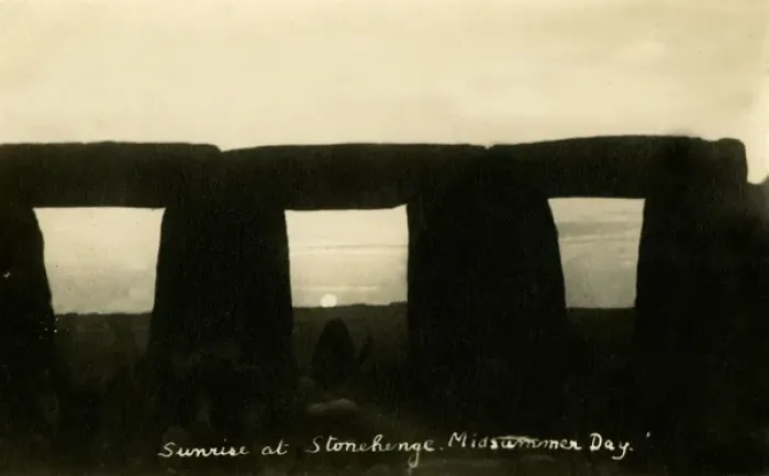 Framed Print : Stonehenge, England - sunrise on Midsummer Day Framed Print : Stonehenge, England - sunrise on Midsummer Day