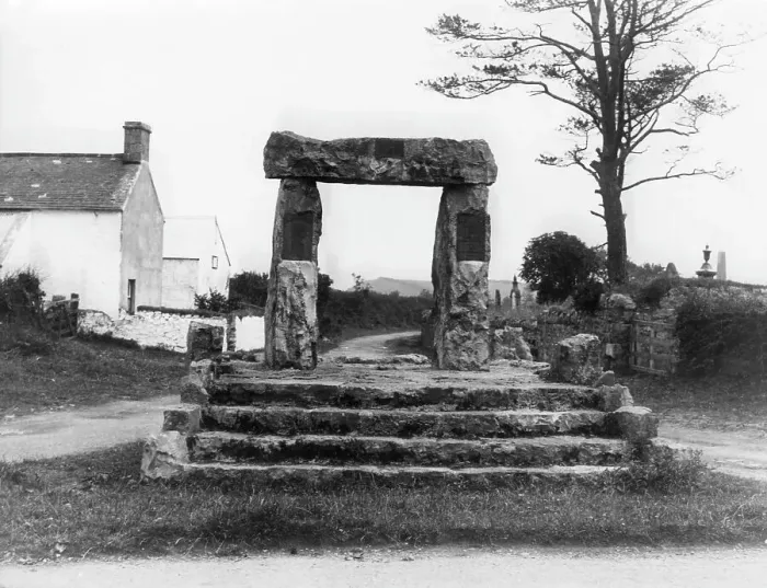 Framed Print : STONEHENGE MEMORIAL Framed Print : STONEHENGE MEMORIAL