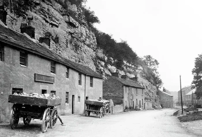 Framed Print : Stoney Middleton Lover's Leap Inn early 1900s Framed Print : Stoney Middleton Lover's Leap Inn early 1900s