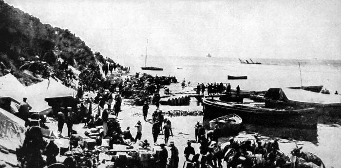 Framed Print : Stores arriving at Gallipoli Framed Print : Stores arriving at Gallipoli