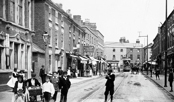 Framed Print : Stourport High Street early 1900s Framed Print : Stourport High Street early 1900s