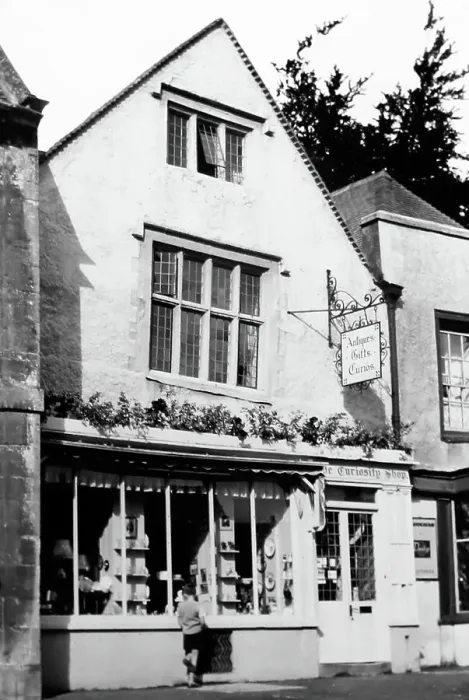 Framed Print : Stow on the Wold - probably 1930s Framed Print : Stow on the Wold - probably 1930s