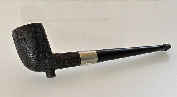 A straight stem pipe, finely hand carved - WWI