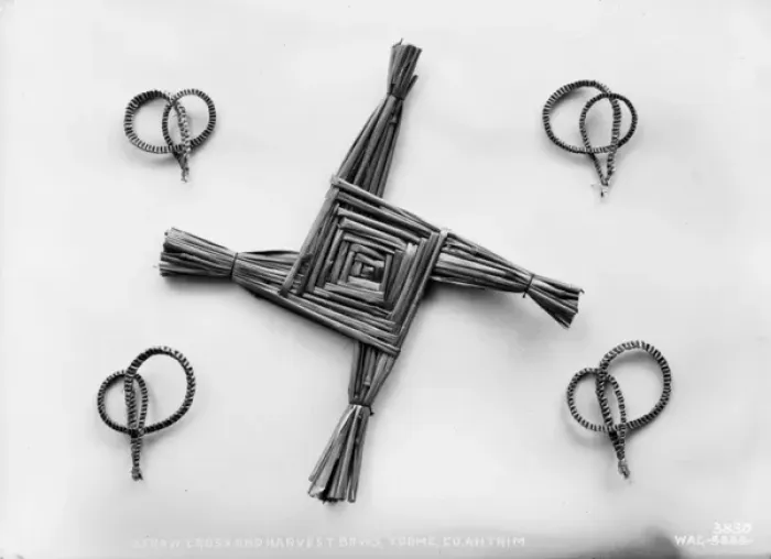 Framed Print : Straw Cross and Harvest Bows, Toome, Co. Antrim Framed Print : Straw Cross and Harvest Bows, Toome, Co. Antrim