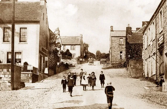 Framed Print : Front Street, Kirkoswald Framed Print : Front Street, Kirkoswald