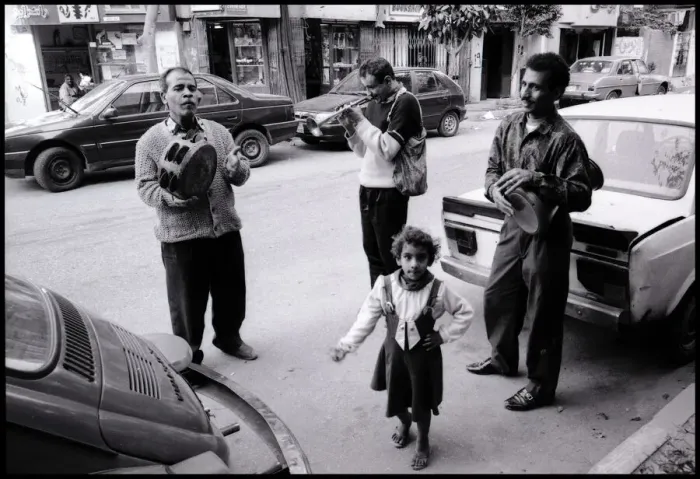Framed Print : Street mucisians Cairo, Egypt. Date: 1980s Framed Print : Street mucisians Cairo, Egypt. Date: 1980s