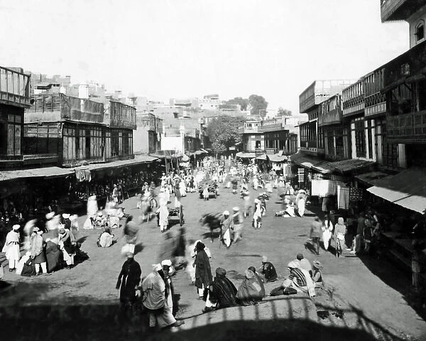 Street in Peshawar (Pekhawar), India (now Pakistan)