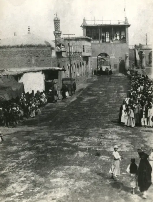 Framed Print : Street scene in Baghdad, Mesopotamia, WW1 Framed Print : Street scene in Baghdad, Mesopotamia, WW1