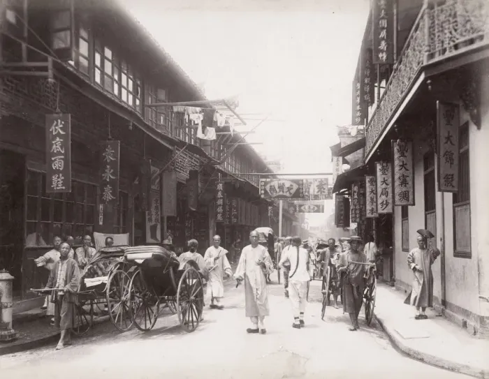 Framed Print : Street scene, Chinese quarter, Shanghai, China Framed Print : Street scene, Chinese quarter, Shanghai, China