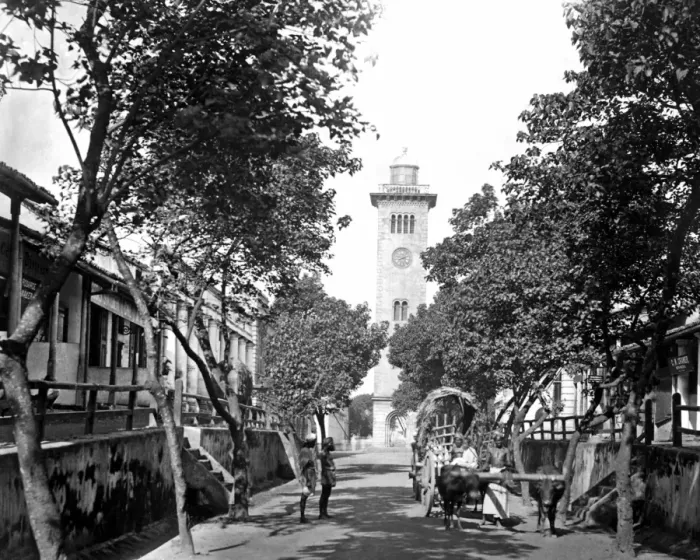 Framed Print : Street scene, Colombo, Ceylon (Sri Lanka) Framed Print : Street scene, Colombo, Ceylon (Sri Lanka)