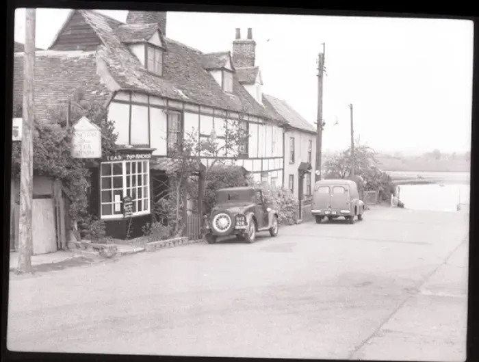 Framed Print : Street Scene, Hullbridge, Essex Framed Print : Street Scene, Hullbridge, Essex