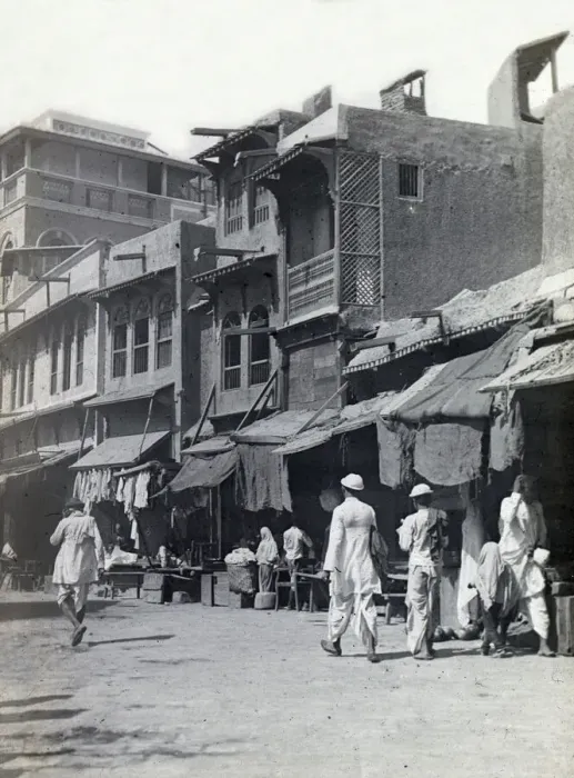 Framed Print : Street scene, India Framed Print : Street scene, India