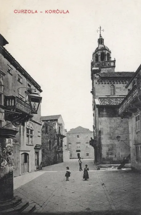 Framed Print : Street scene in Korcula, Croatia Framed Print : Street scene in Korcula, Croatia
