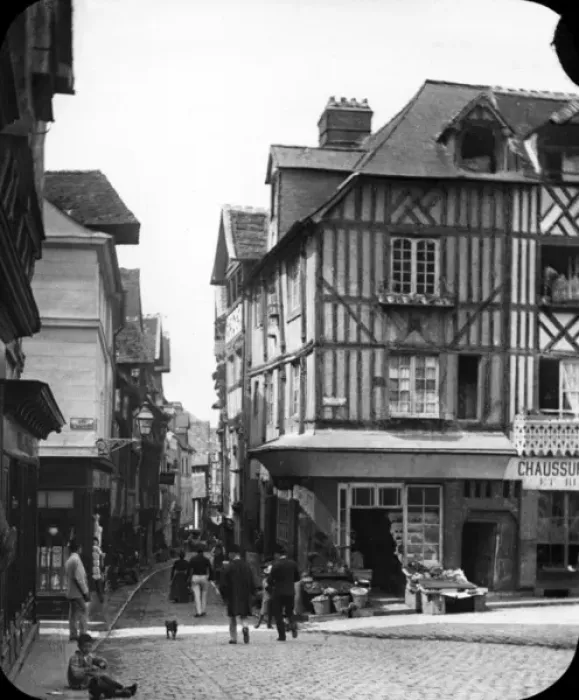 Framed Print : Street scene in Lisieux, Normandy, France Framed Print : Street scene in Lisieux, Normandy, France